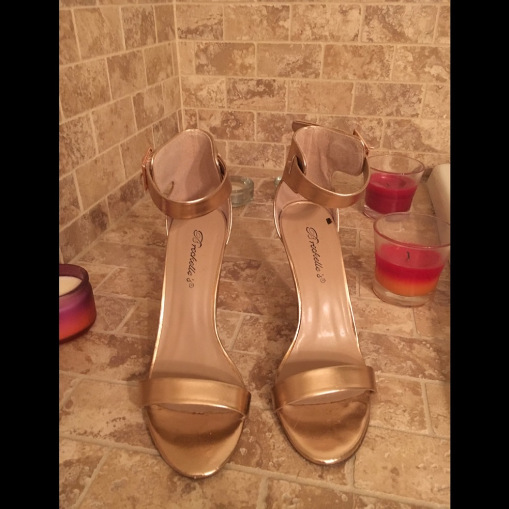 Rose Gold 🌹💫 Shoes 👠